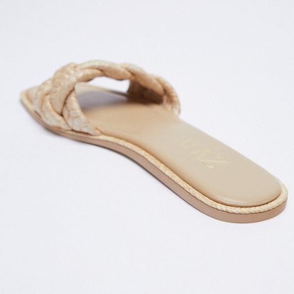 Zara FLAT WOVEN RAFFIA SANDALS - Picture 8 of 13